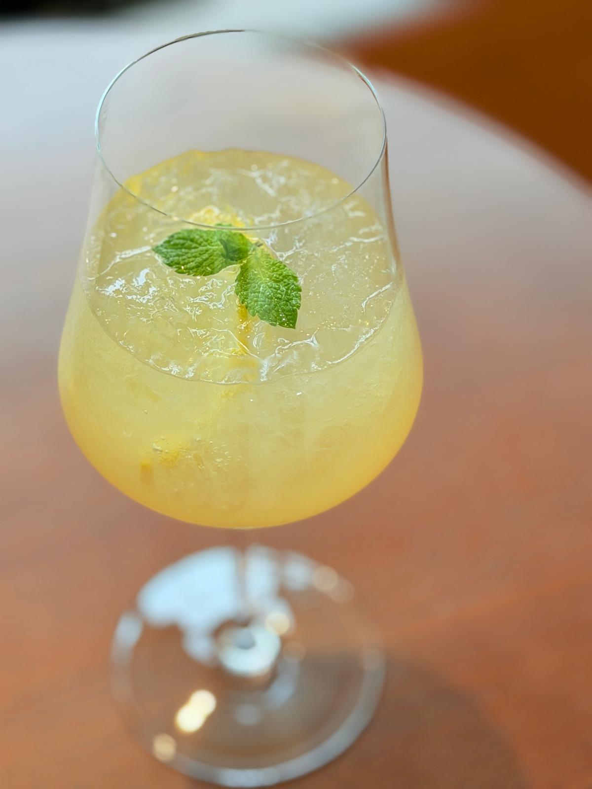 Limoncello Spritz